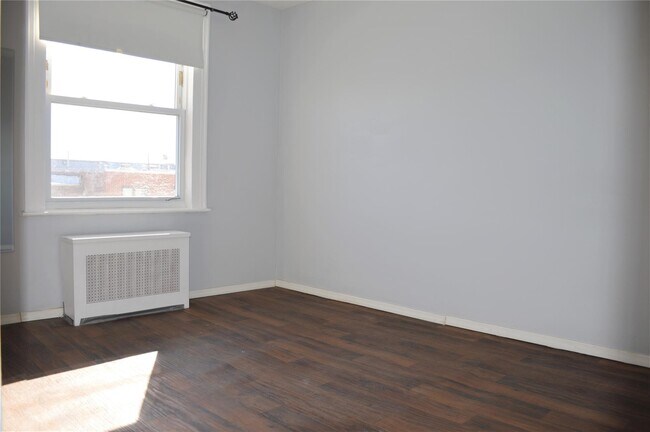 Building Photo - 32-59-59 46th St