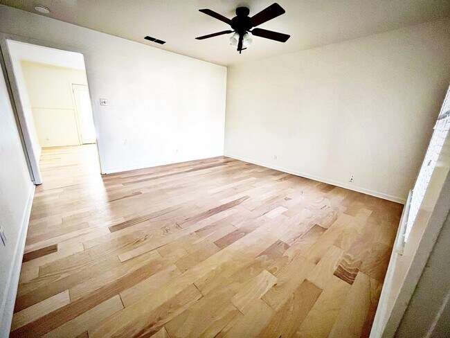 Building Photo - 2823 Amy Ln