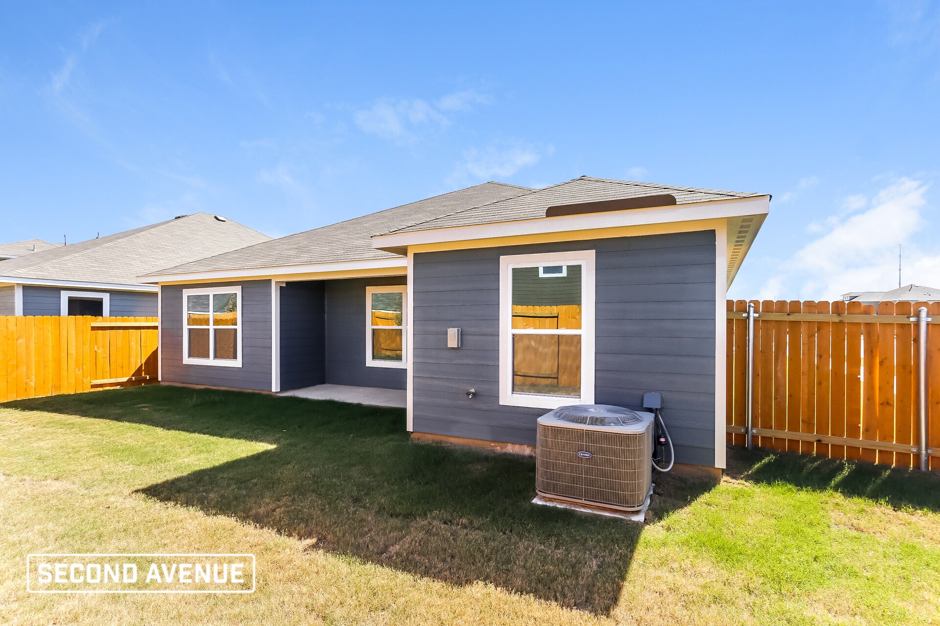 Building Photo - 1401 Sunkiss Dr