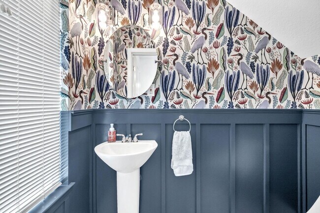 Building Photo - 1393 Sunset Beach Dr