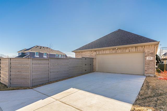 Building Photo - 1725 Blakely Pl