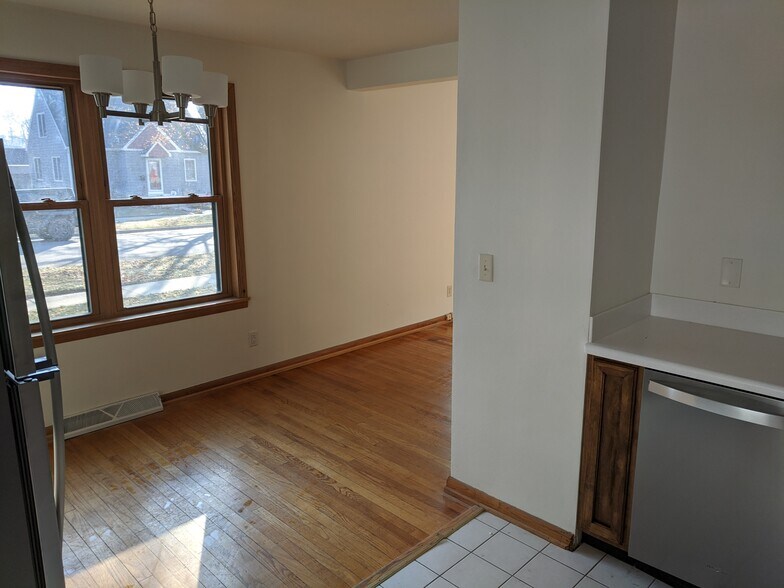 Building Photo - 2306 Hoard Street