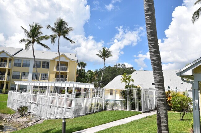 Building Photo - 6300 La Costa Dr
