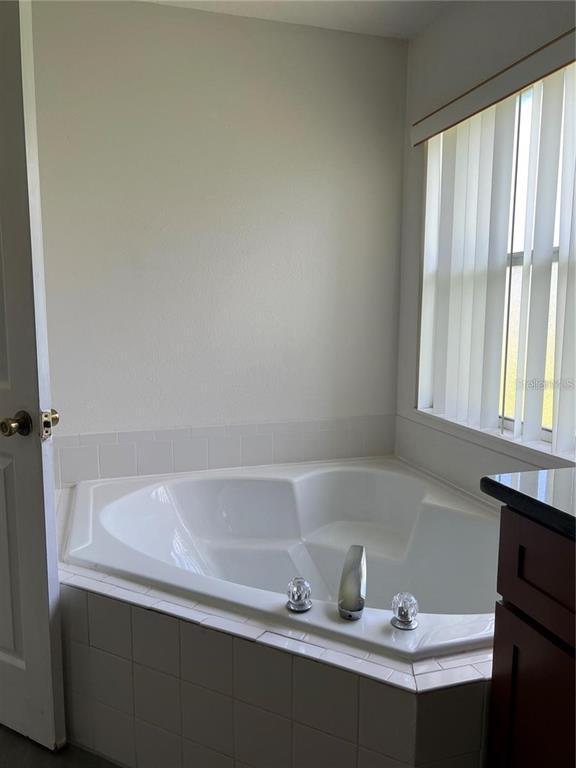 Building Photo - 3257 Falcon Point Dr