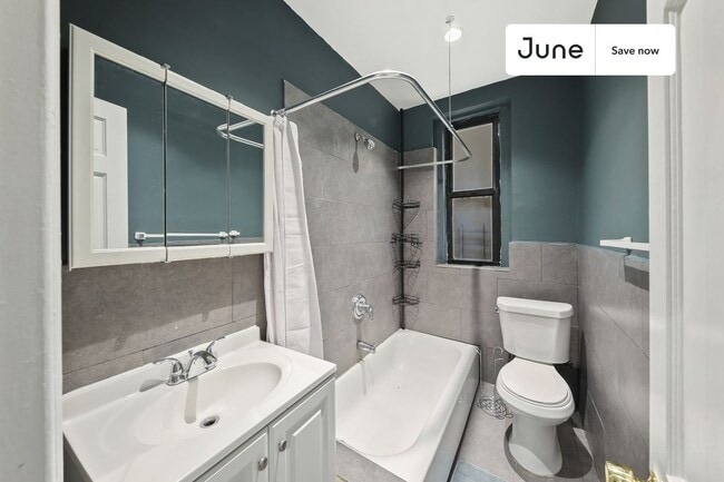 Building Photo - 23 E 109th St