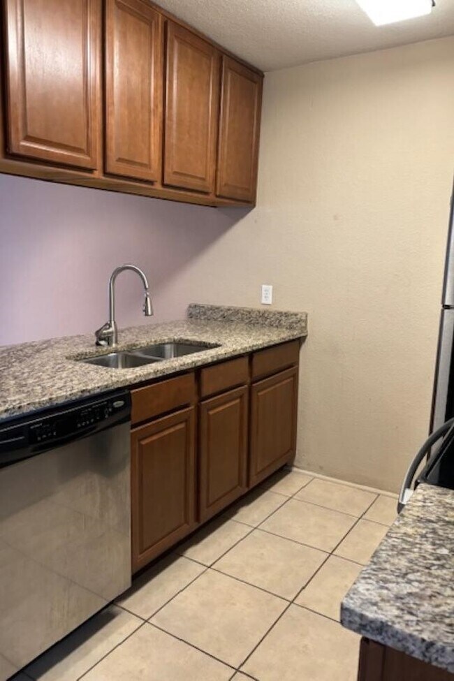 Building Photo - 804 Timbers Ct