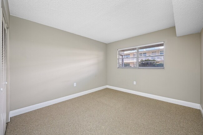 Building Photo - 10033 64th Ave N