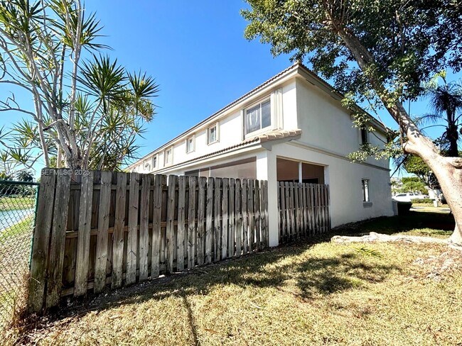 Building Photo - 16276 SW 75th St