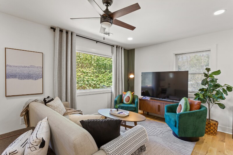 Building Photo - 3177 Beech Dr