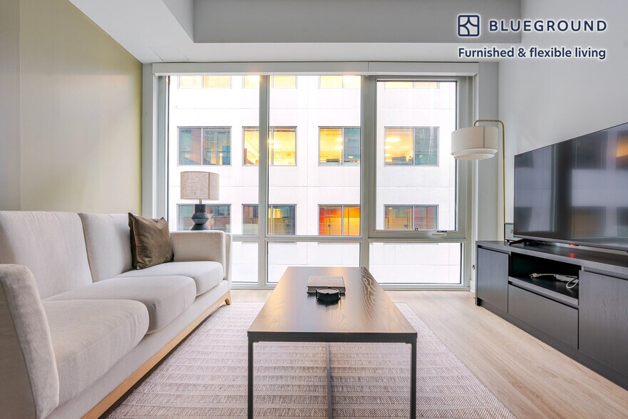 Building Photo - 455 I St NW