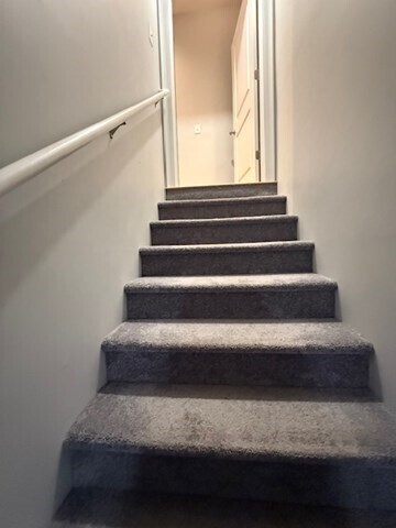 Building Photo - 1 Currier Rd