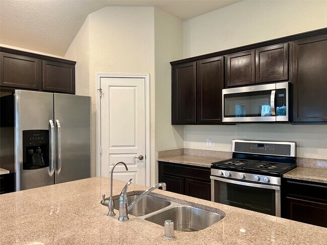 Building Photo - 25930 Haggard Nest Dr