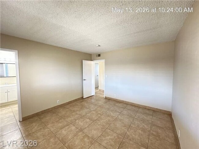 Building Photo - Cozy 4-Bedroom Home Near Las Vegas Strip with Large Yard & Covered Patio