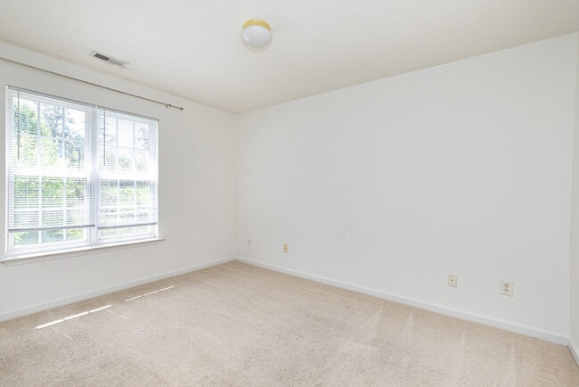 Building Photo - 6533 Clarksdale Ln