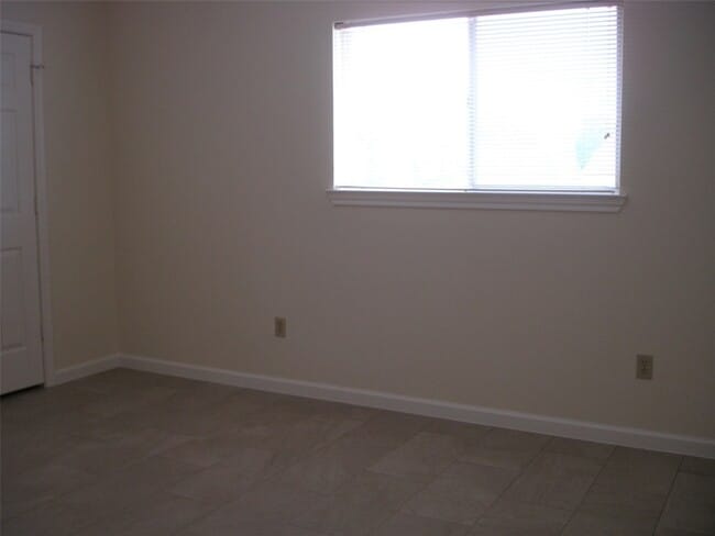 Building Photo - 14333 Memorial Dr