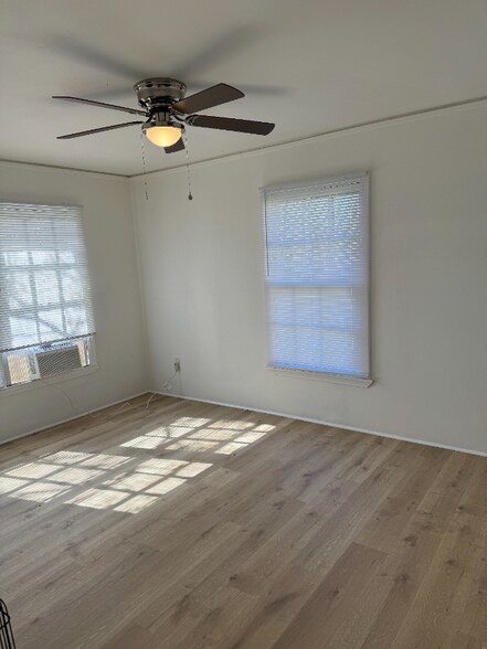 Building Photo - 4338 Cunningham Dr