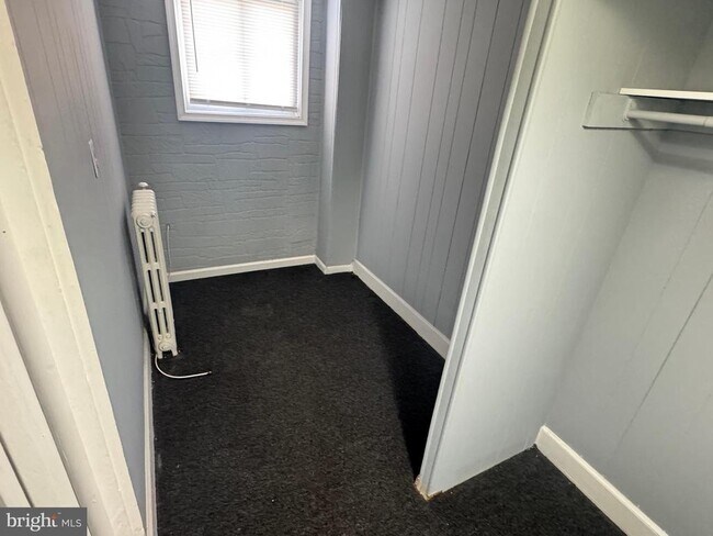 Building Photo - 3400 Elmley Ave