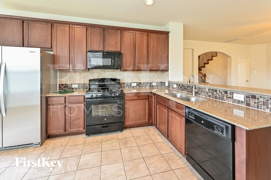 Building Photo - 30114 E Sapling Oaks Pl