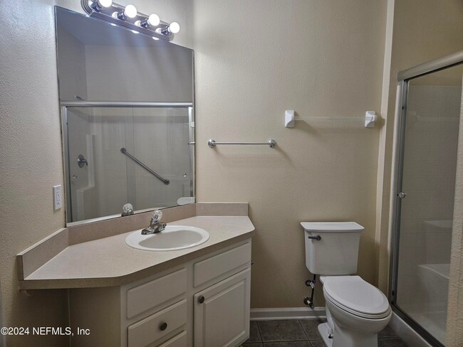 Building Photo - 7801 Point Meadows Dr