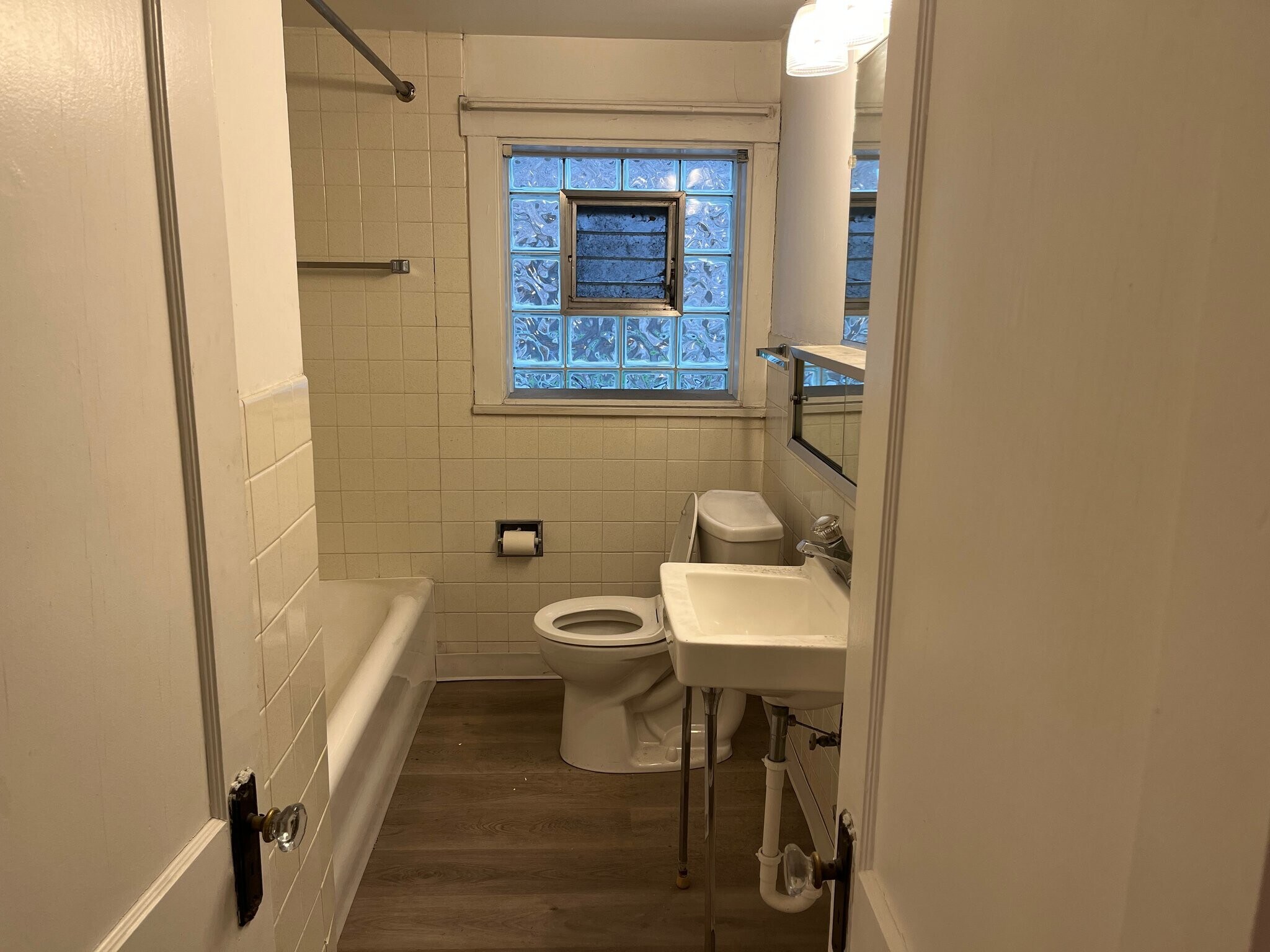 Building Photo - 1915 Kenilworth Ave