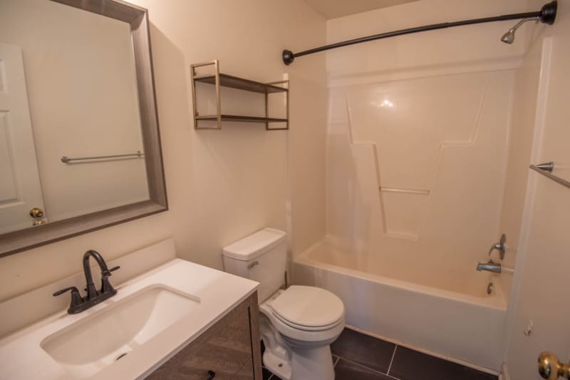 Building Photo - 249 Noahs Rd