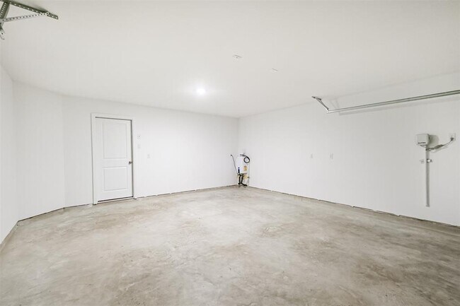 Building Photo - 6850 Lantana Leaf Ln