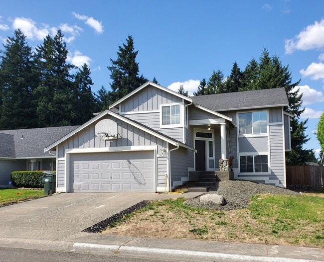 Primary Photo - 5 Bed /3 Bath Home in Spanaway