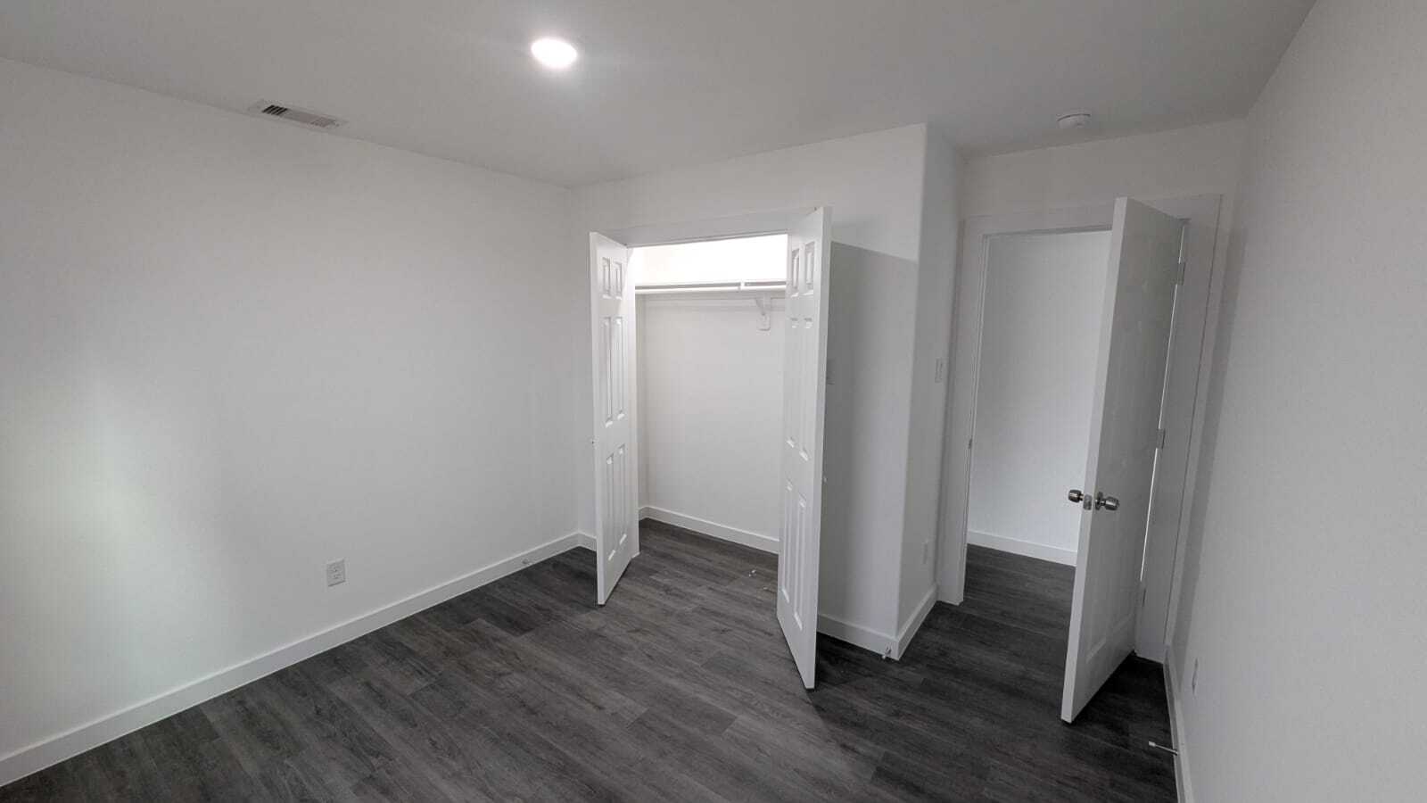 Building Photo - 7904 Shotwell St