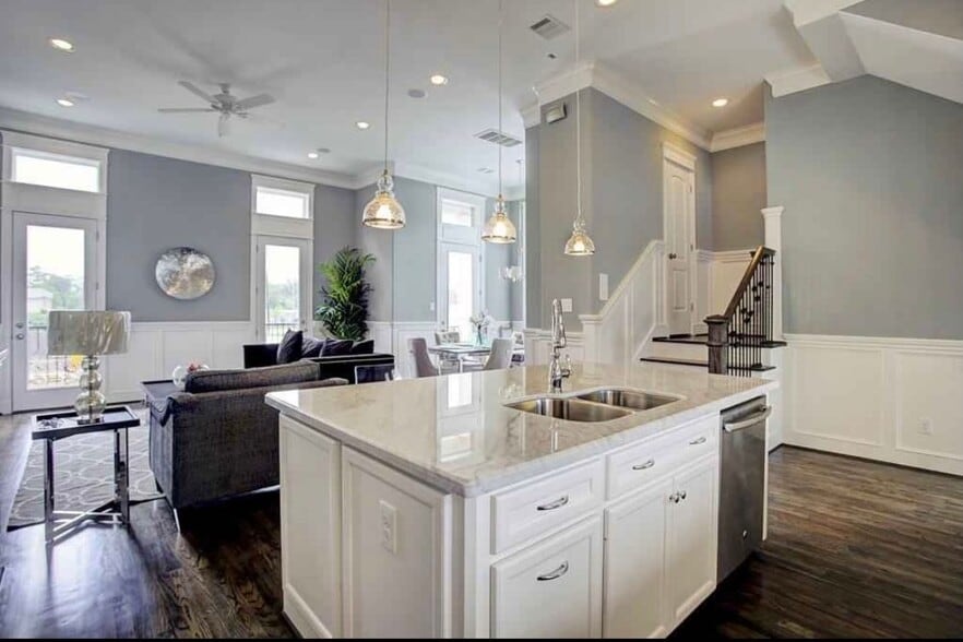 Building Photo - 2115 Bidwell Dr