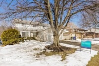 Building Photo - 1143 Greensfield Dr