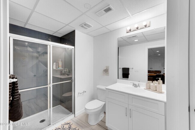 Building Photo - 1675 St Regis Ct