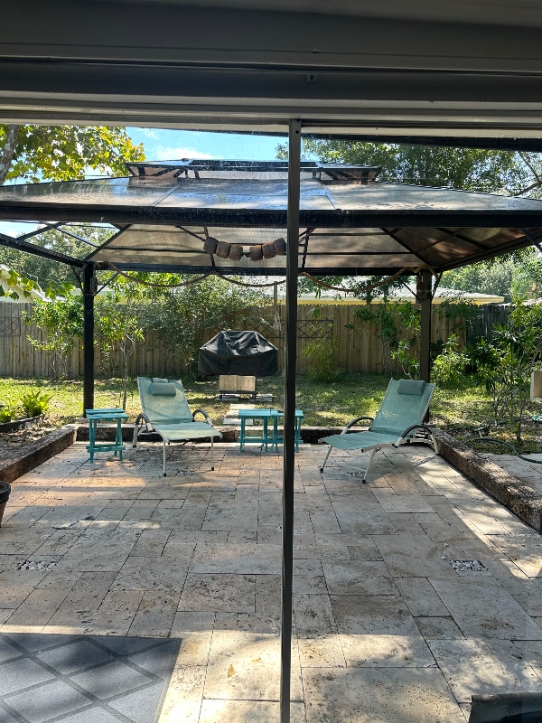 Building Photo - 1203 N Saturn Ave