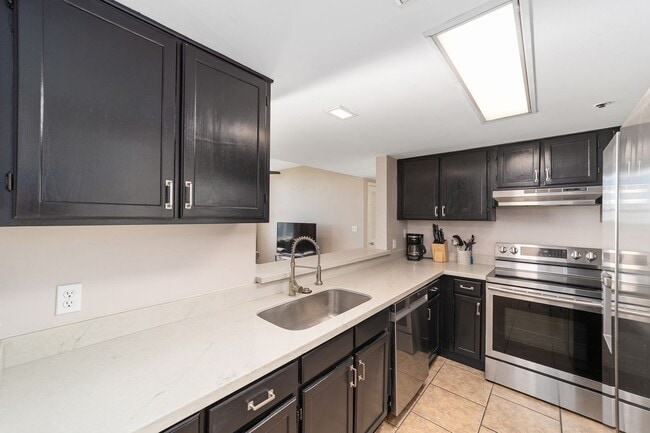 Building Photo - Seagle Building 7C