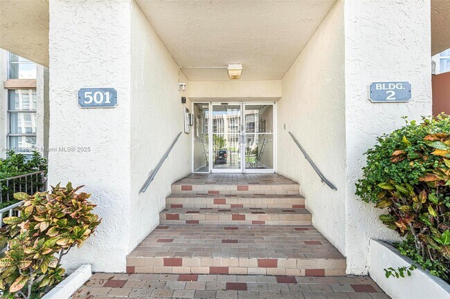 Building Photo - 501 Three Islands Boulevard