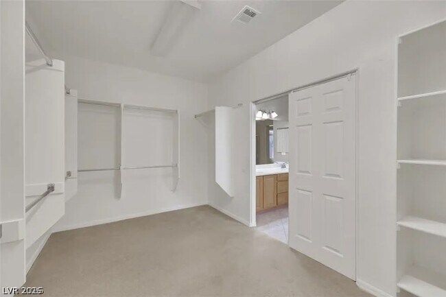 Building Photo - 2501 Bechamel Pl