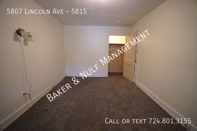 Building Photo - 5807 Lincoln Ave