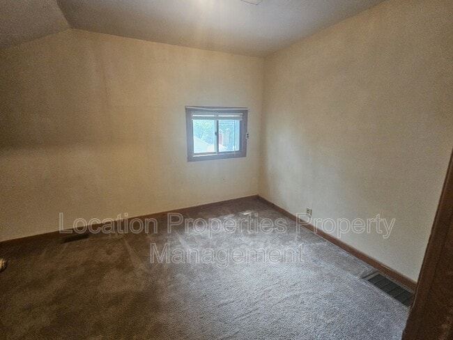 Building Photo - 925 Alabama St