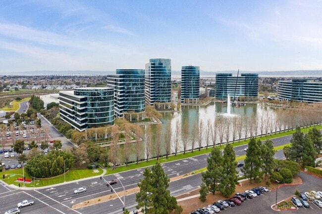 Building Photo - 142 Monaco Dr