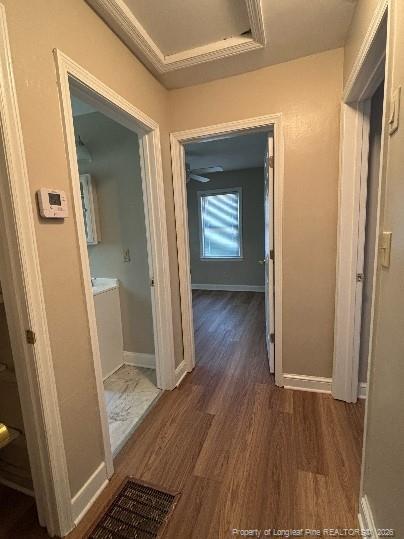Building Photo - 4937 Walnut Dr