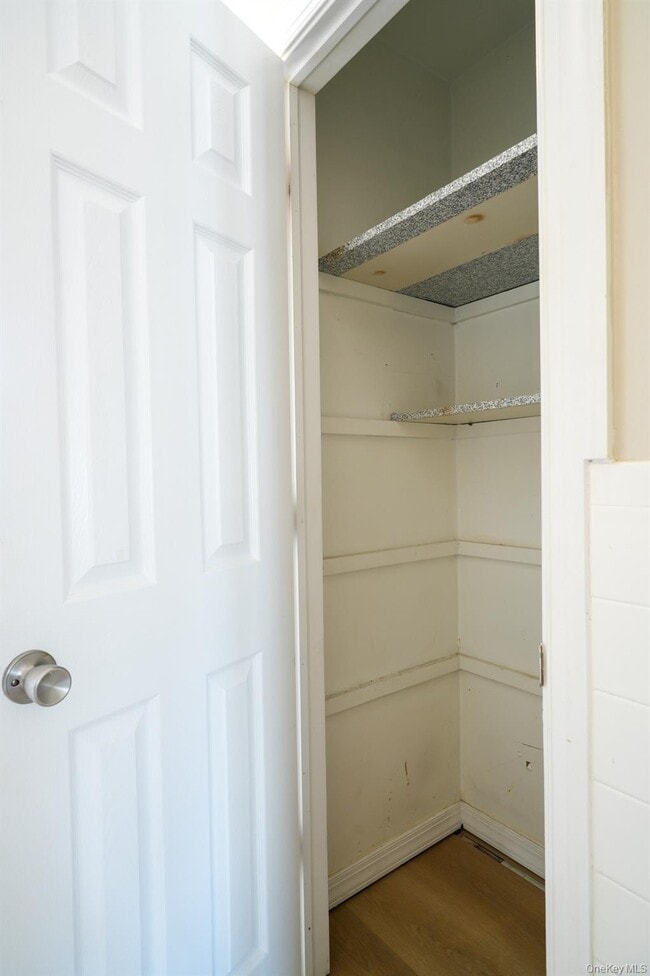 Building Photo - 59 Troy Ave