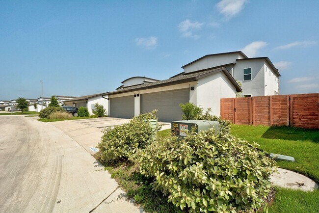 Building Photo - 5605 Charles Merle Dr.