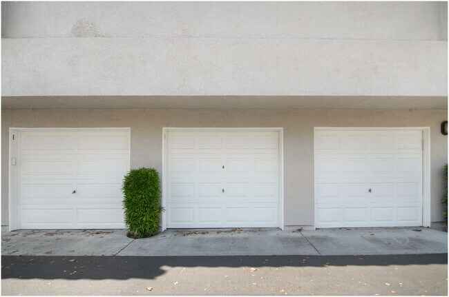 Building Photo - Aliso Viejo 1 Bedroom Condo!