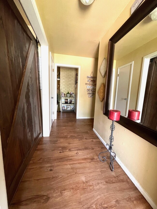 Building Photo - 6213 Avenue W