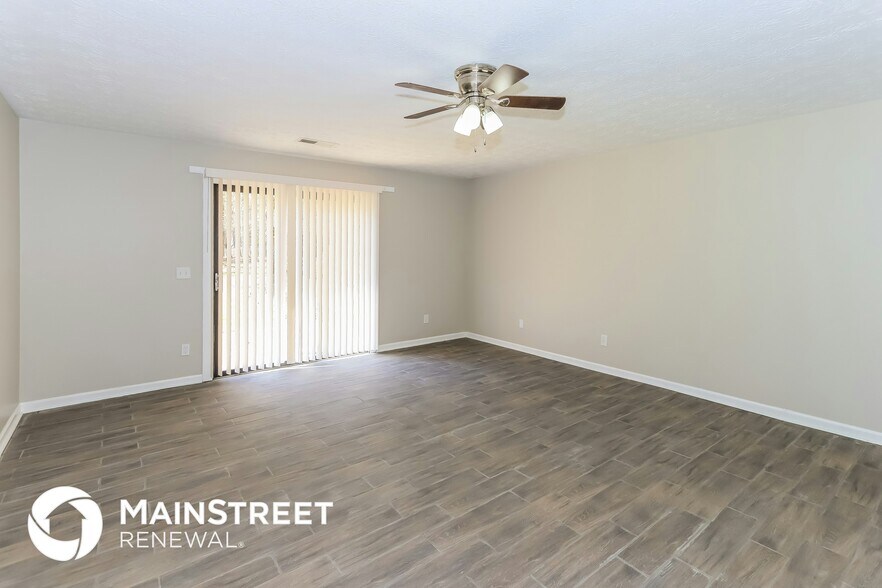 Building Photo - 135 Red Oak Dr
