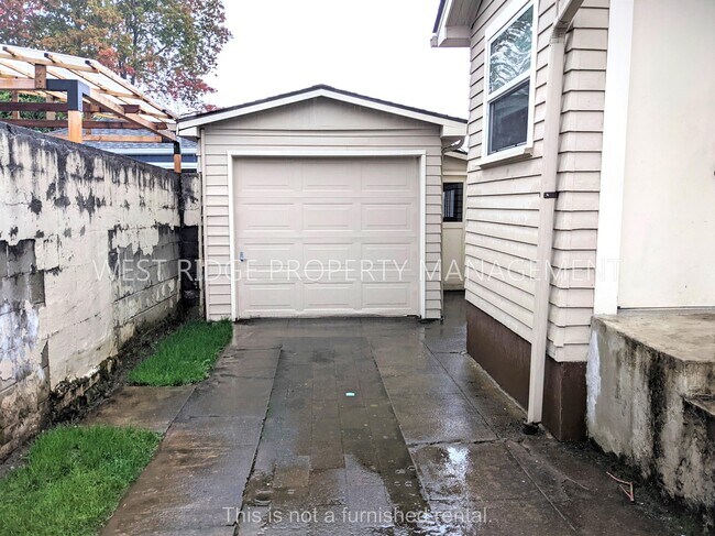 Building Photo - 75 NE Buffalo St