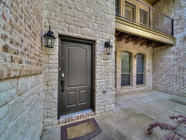 Building Photo - 6837 Livorno Ln