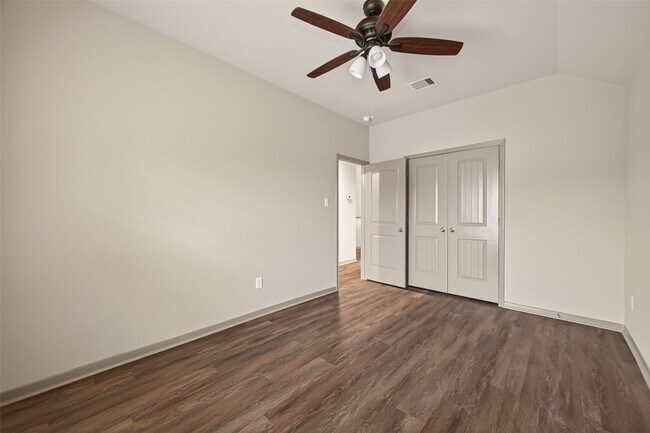 Building Photo - 2510 Shady Falls Ln