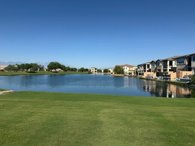 Building Photo - 43426 Lago Brezza Dr