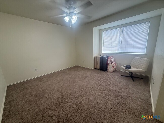 Building Photo - 103 Cedargrove