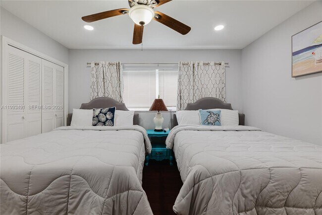 Building Photo - 11320 NW 35th Ct